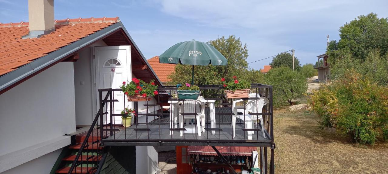 Appartement Nicole Benkovac Dış mekan fotoğraf